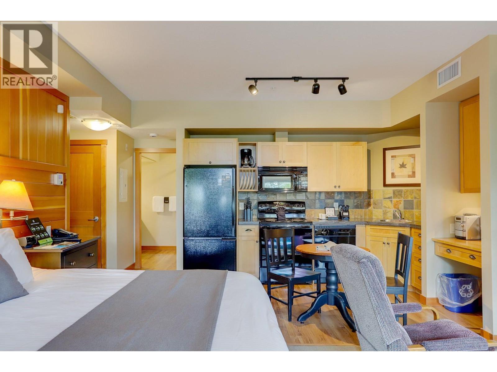 101 Village Centre Court Unit# 231 Property Photo 19