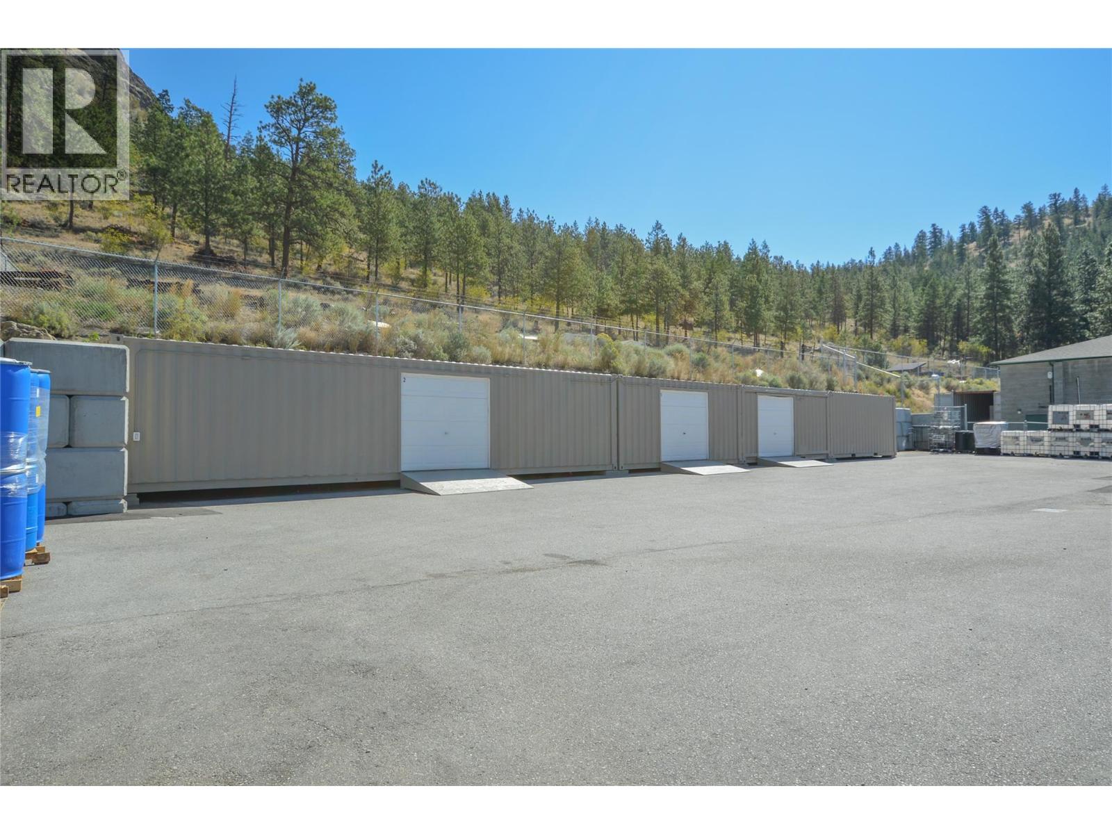 9206 Shale Avenue Property Photo 6