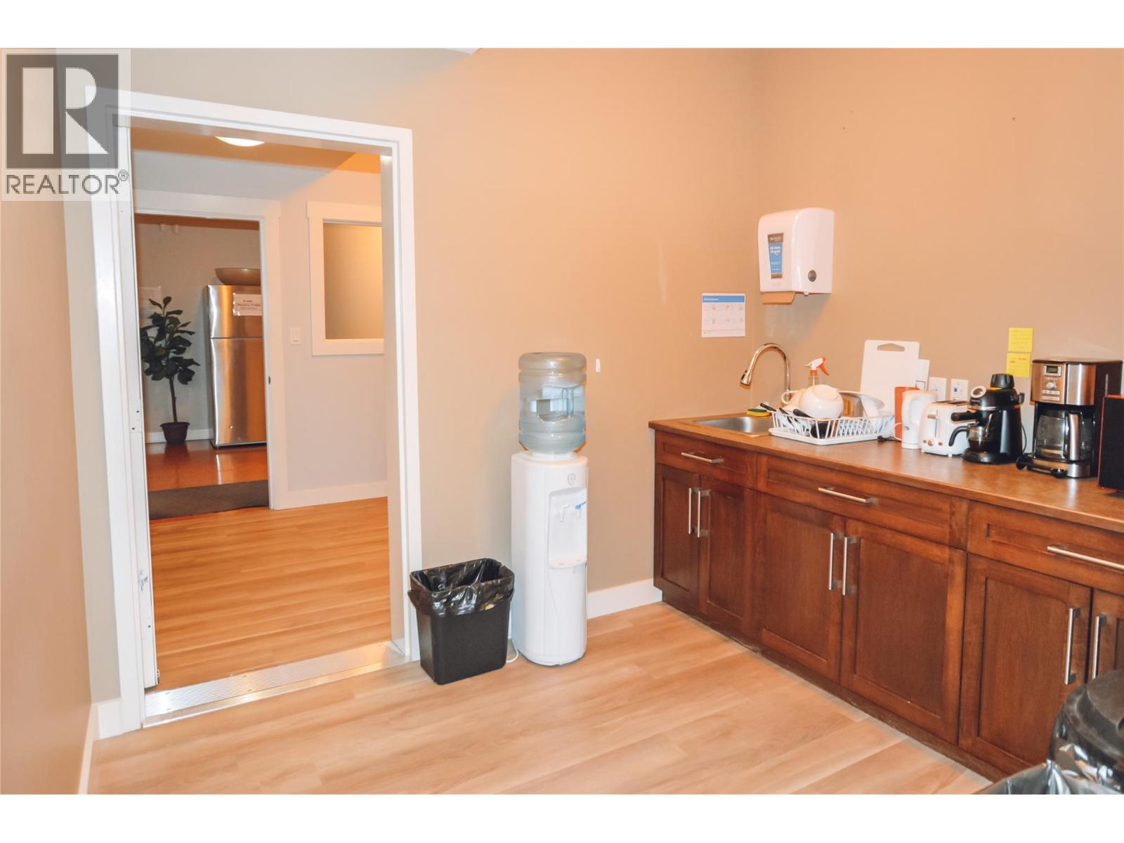 9206 Shale Avenue Property Photo 10