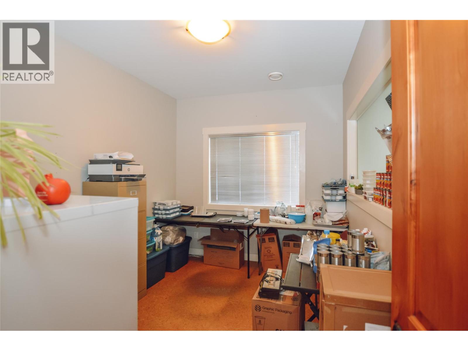 9206 Shale Avenue Property Photo 15