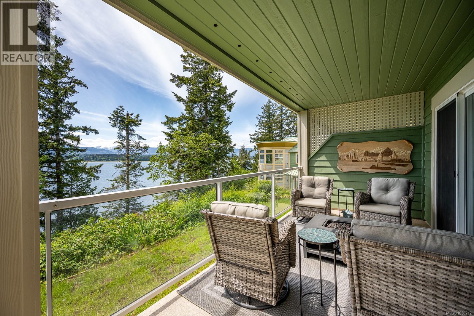202 2275 Comox Ave Property Photo 5