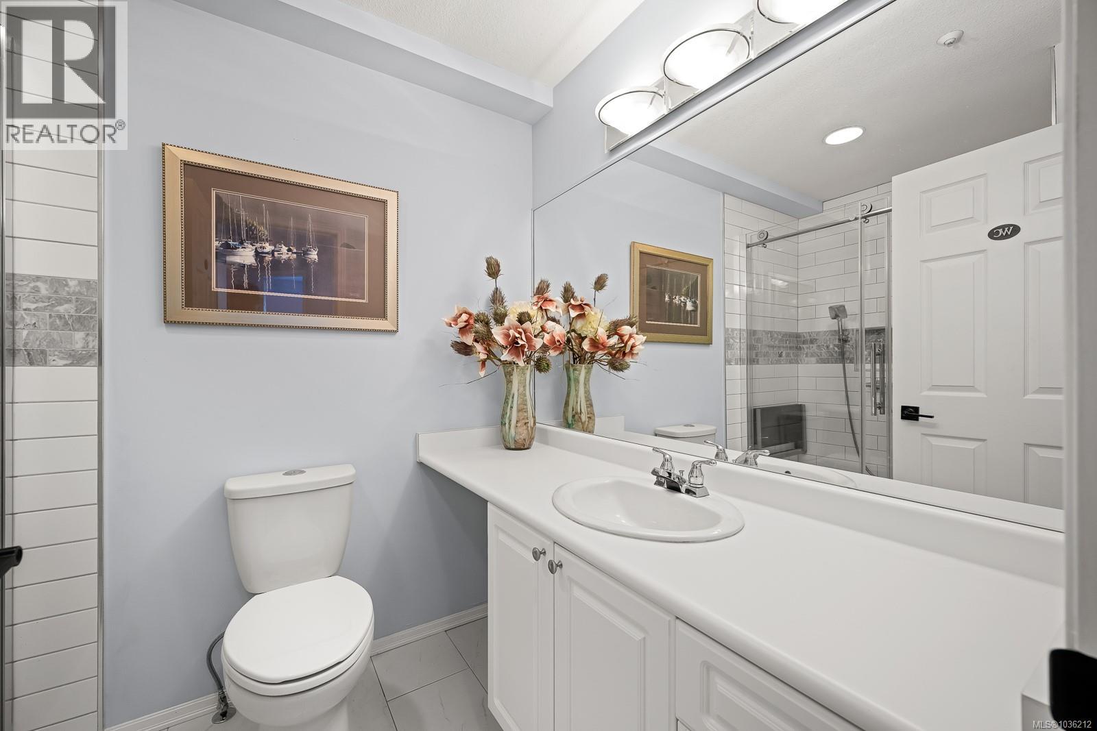 202 2275 Comox Ave Property Photo 21