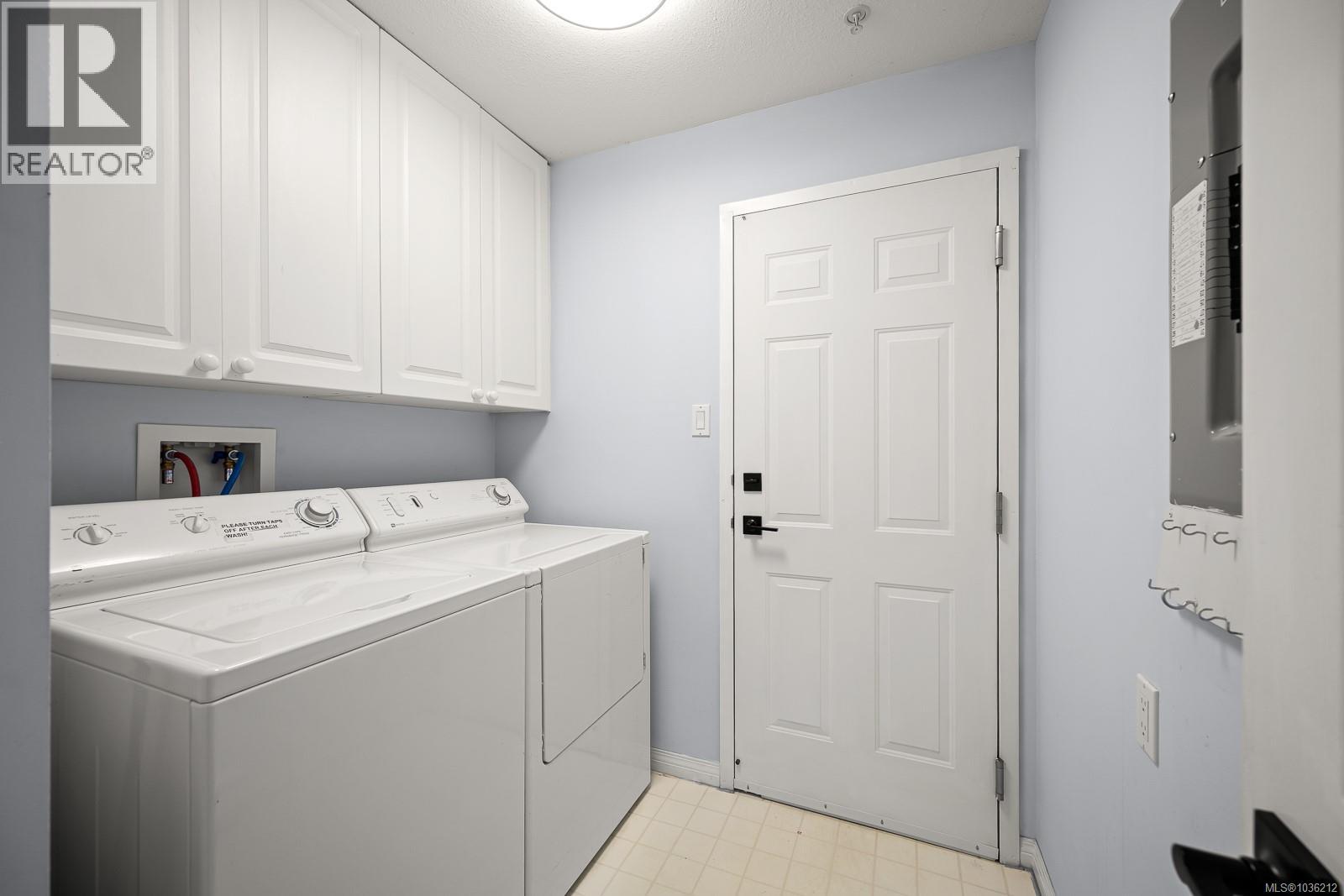 202 2275 Comox Ave Property Photo 23