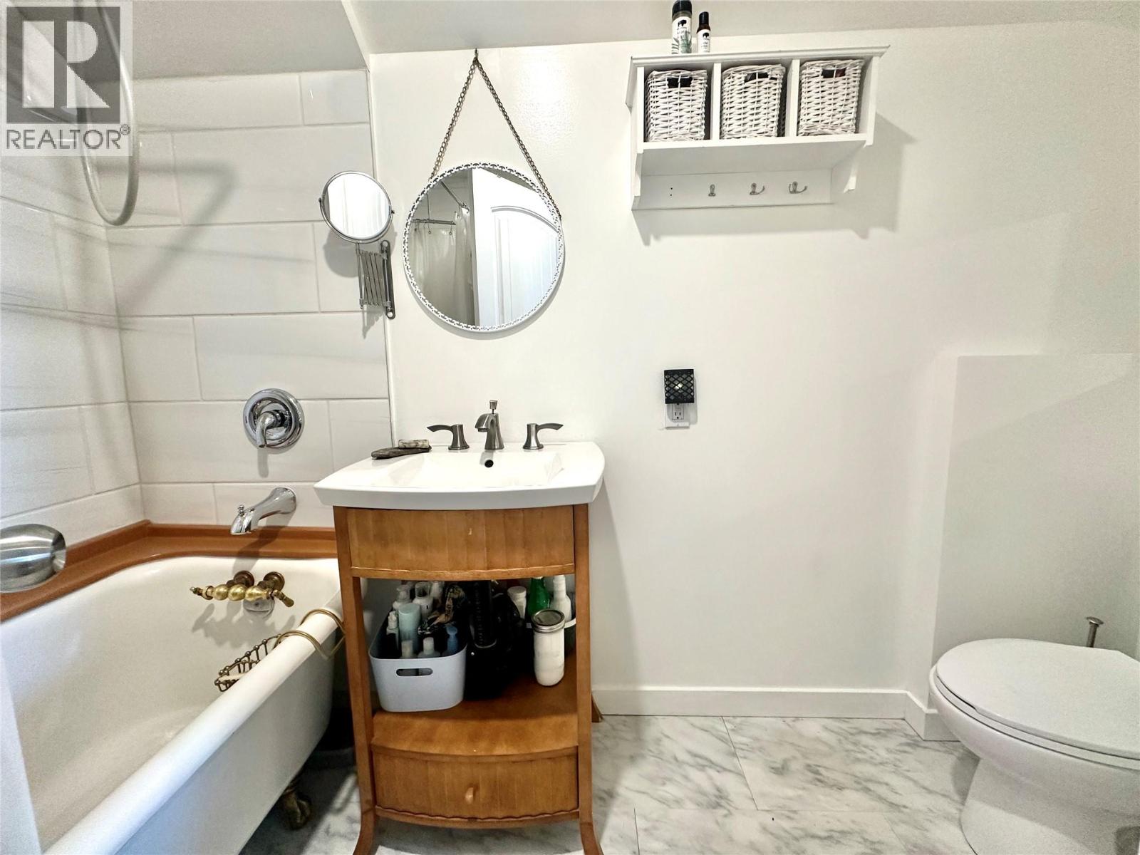 623 7th Avenue Property Photo 14