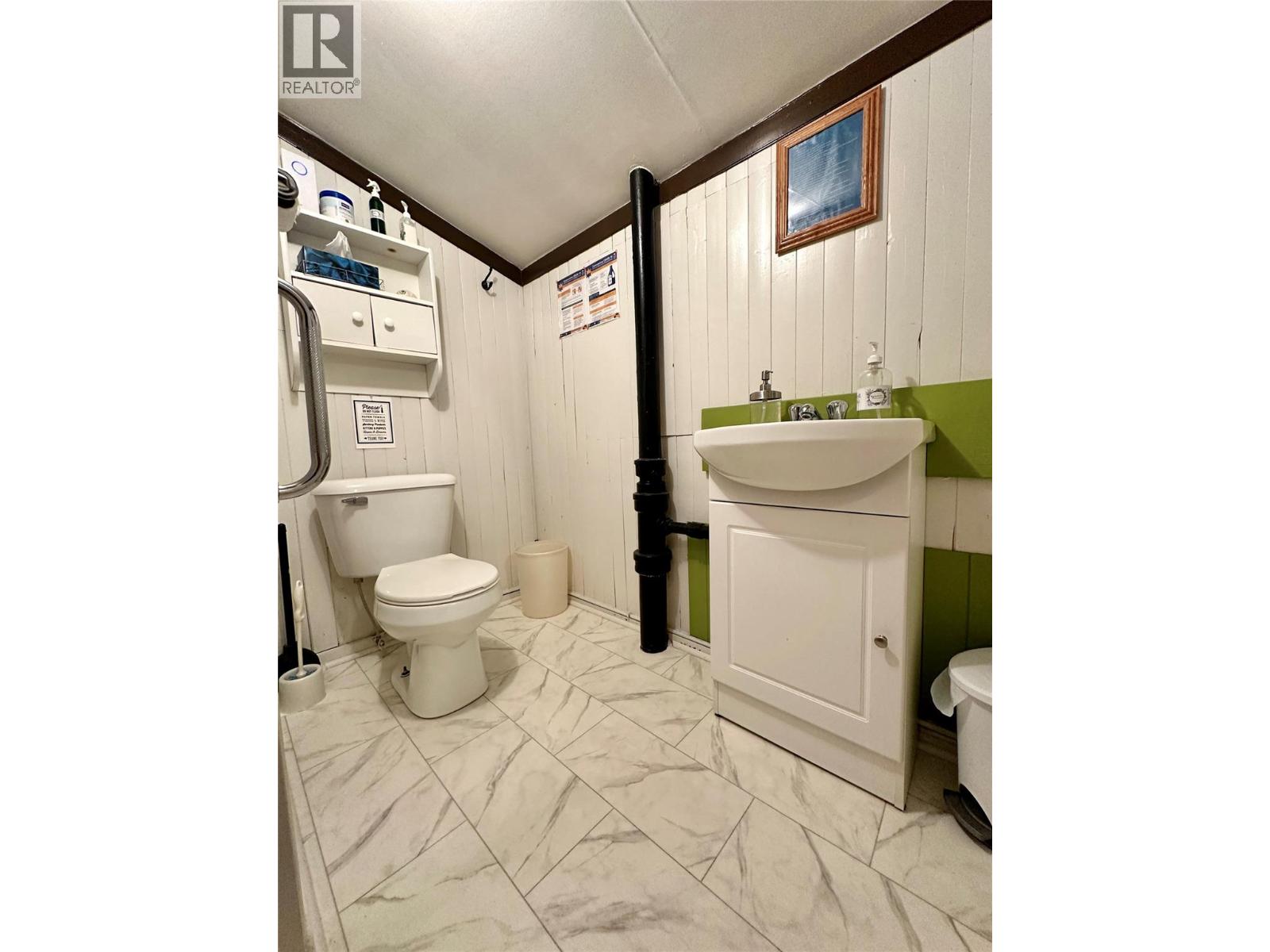 623 7th Avenue Property Photo 25