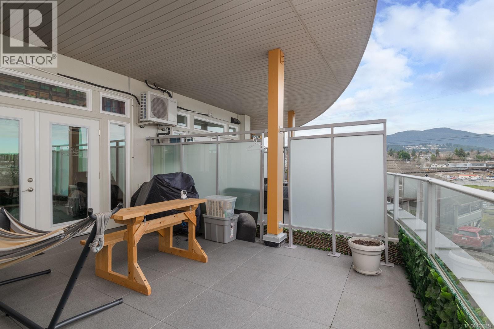 303 10 Chapel St Property Photo 21
