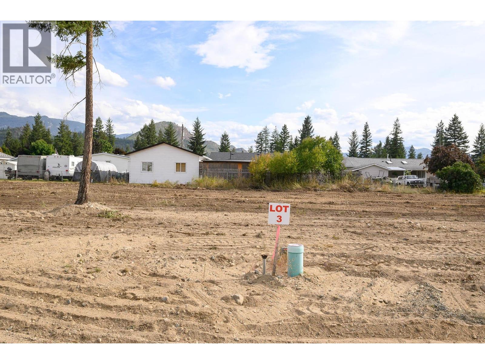 460 CLARY Road Property Photo 1