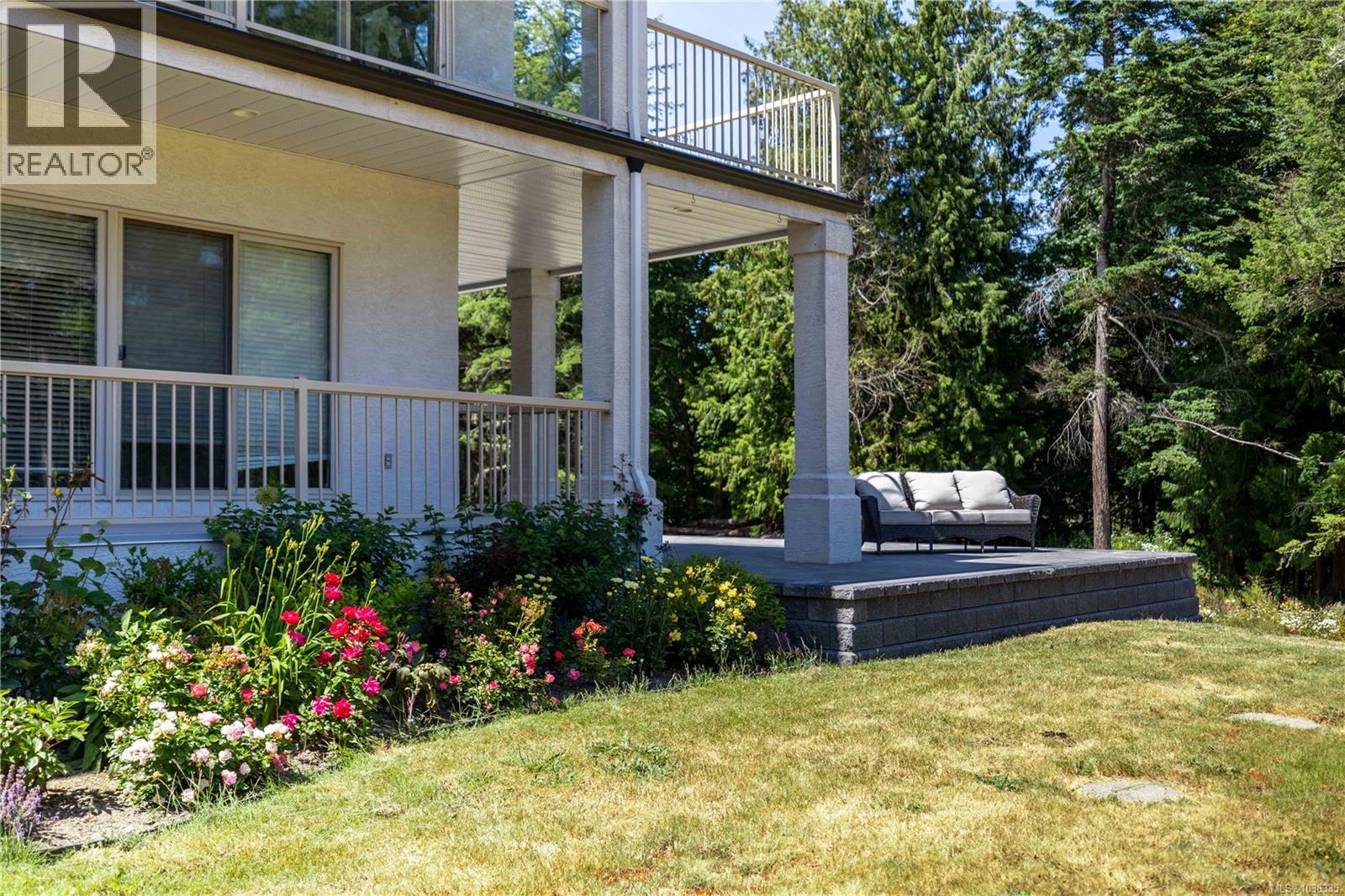 740 Windover Terr Property Photo 6