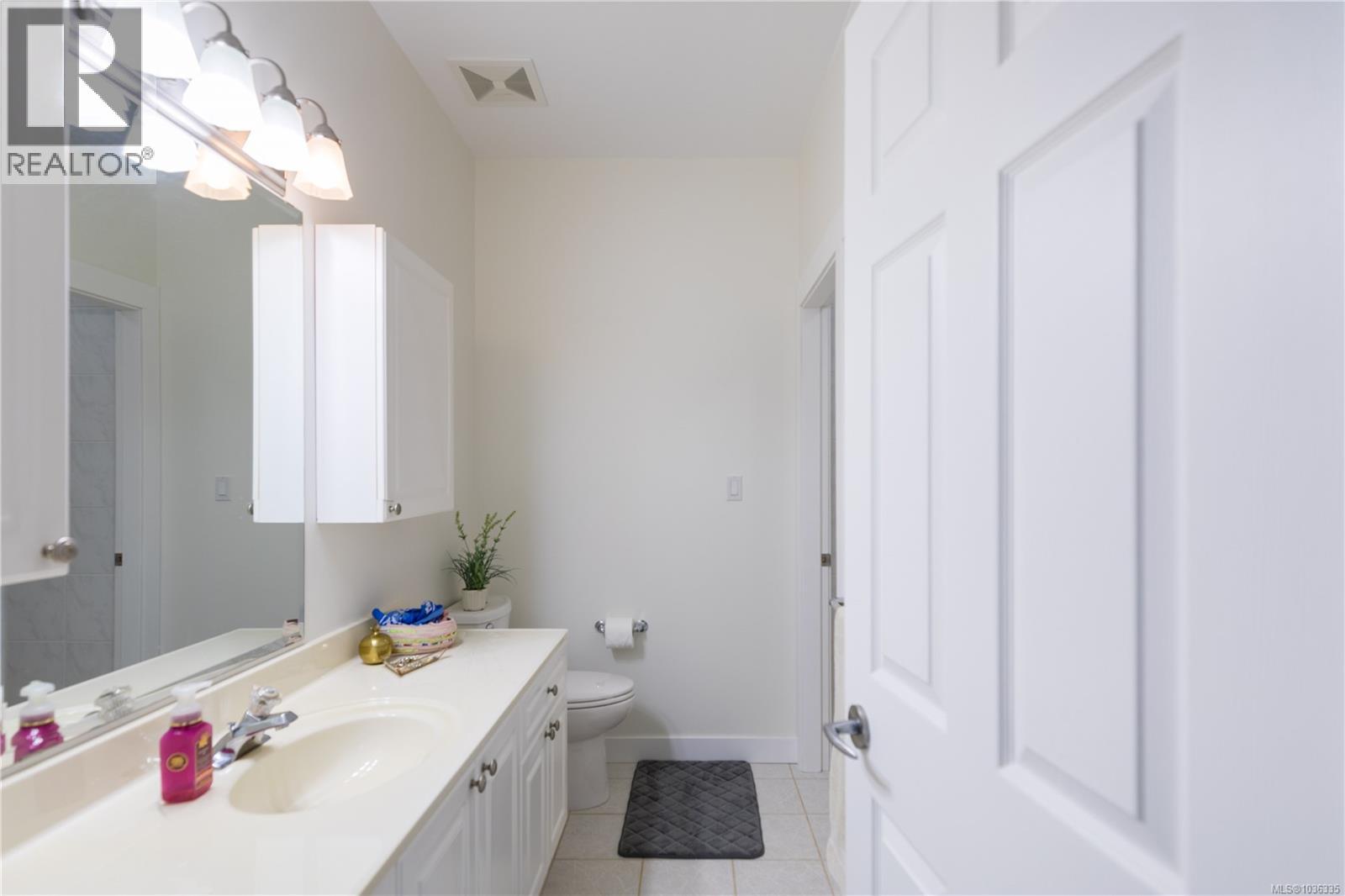 740 Windover Terr Property Photo 31