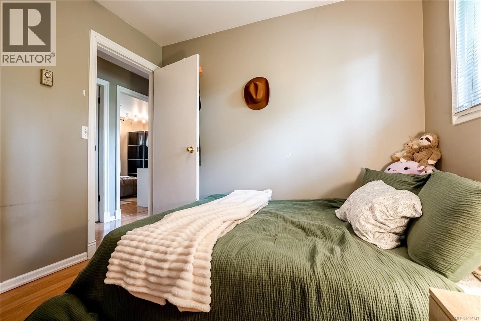 4120 Quadra St Property Photo 20
