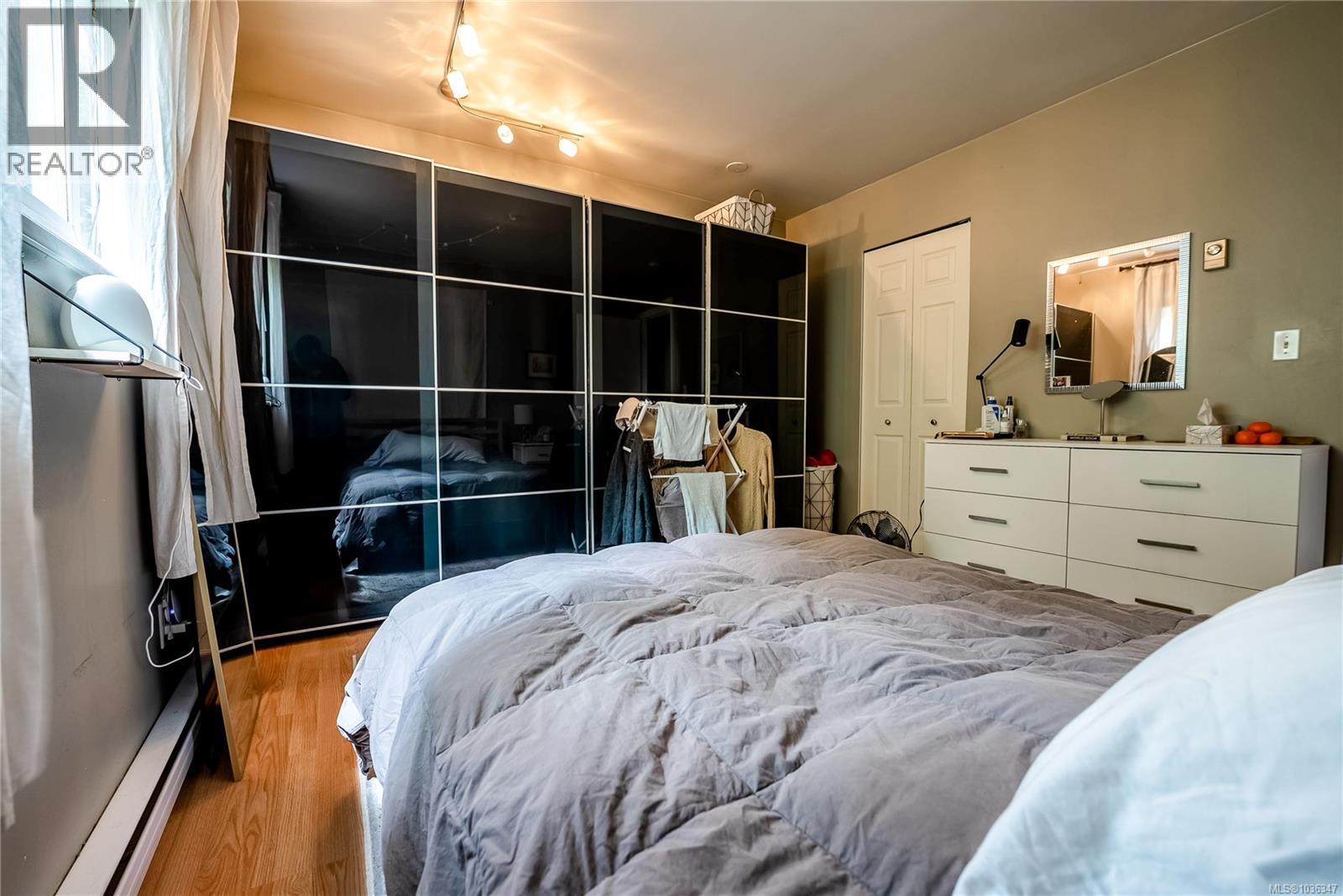 4120 Quadra St Property Photo 29