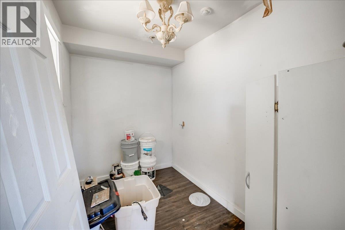 2100 Crestview Crescent Property Photo 19