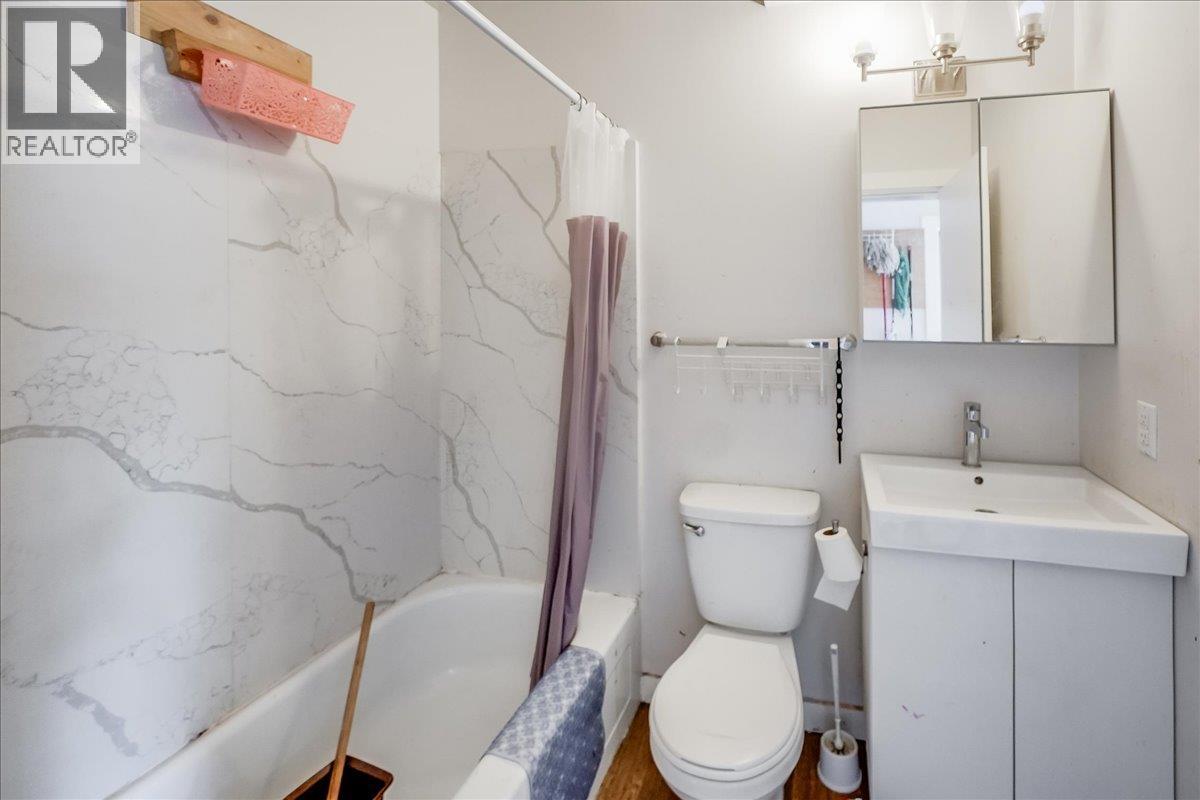 2100 Crestview Crescent Property Photo 48