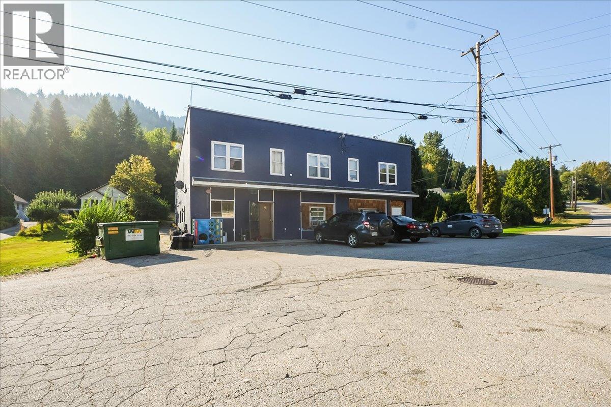 156 Haig Street Property Photo 2