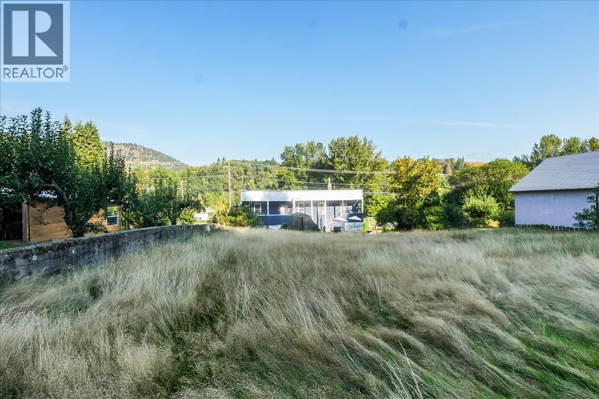 156 Haig Street Property Photo 14