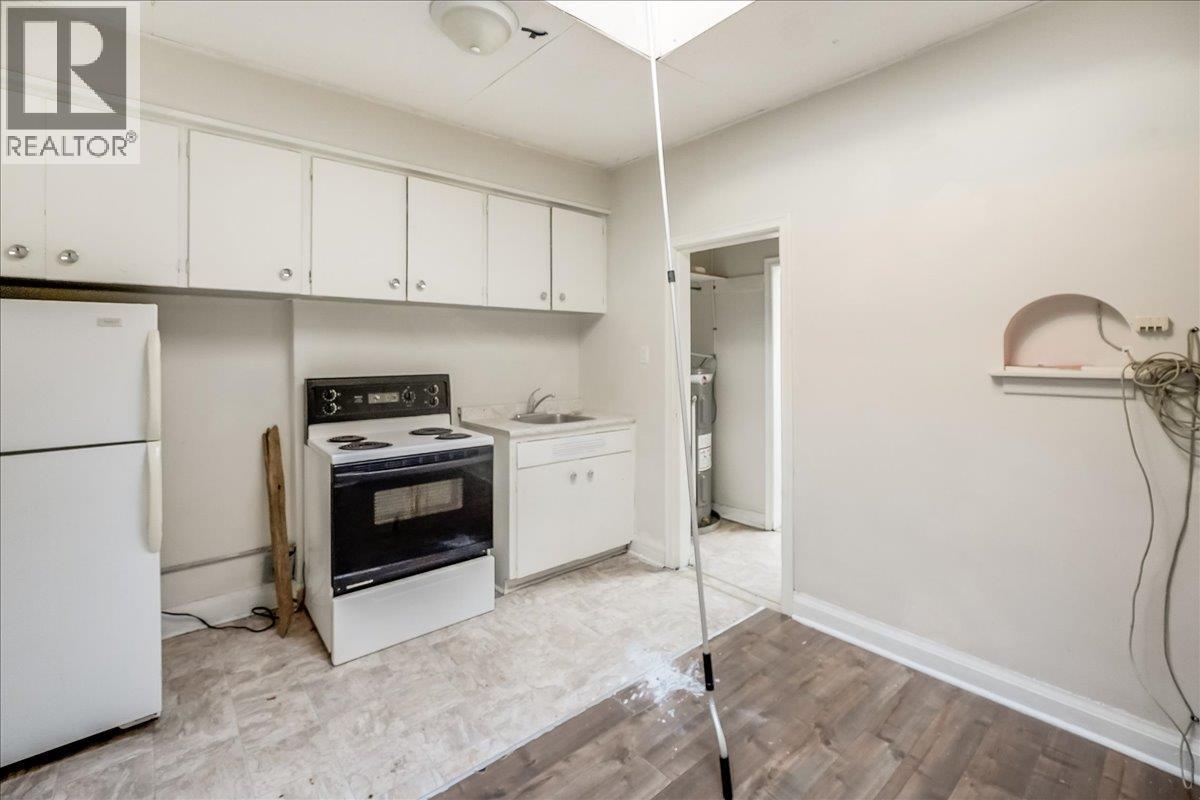 156 Haig Street Property Photo 36