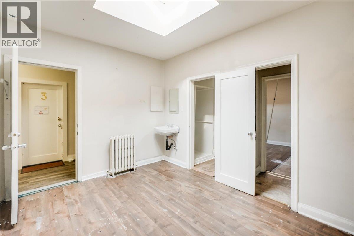 156 Haig Street Property Photo 37