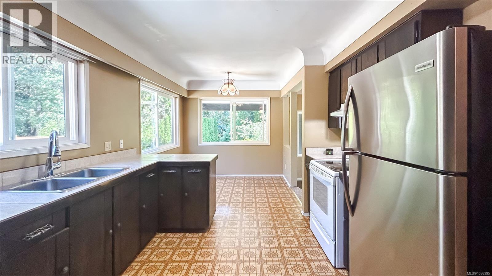 2897 Ramsden Rd Property Photo 11