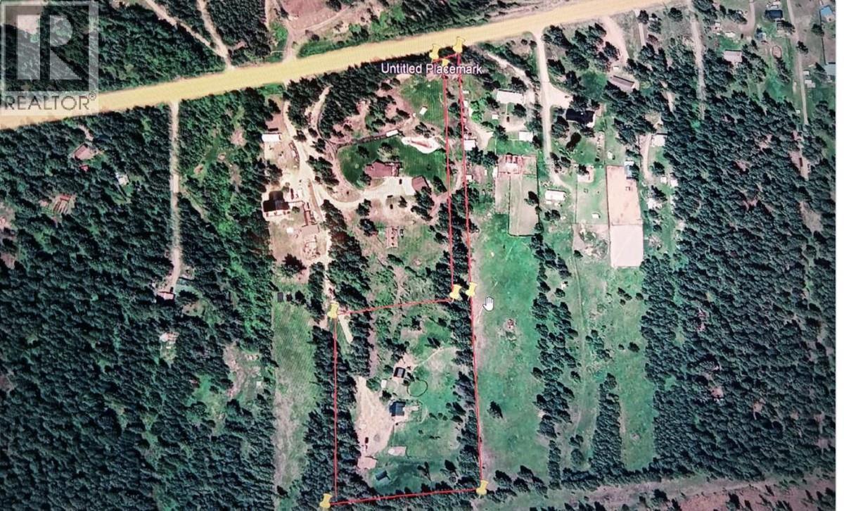 8224 Highway 95a Property Photo 1