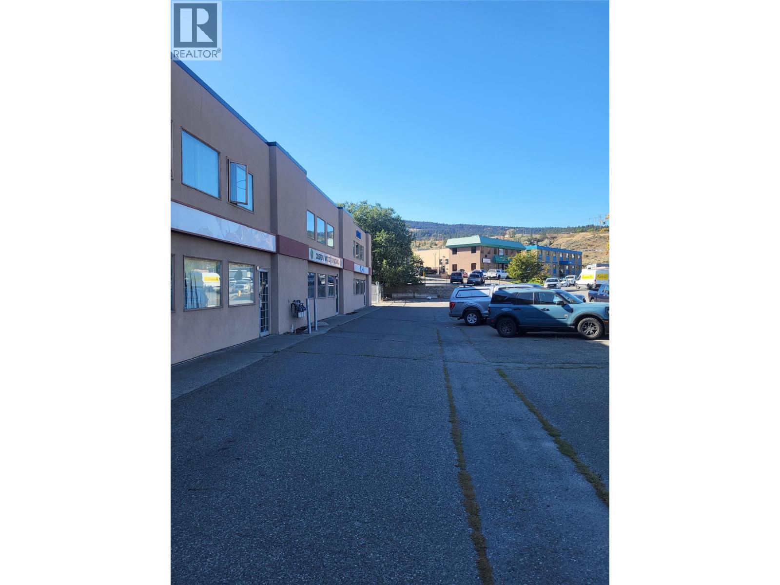 911 Laval Crescent Property Photo 1
