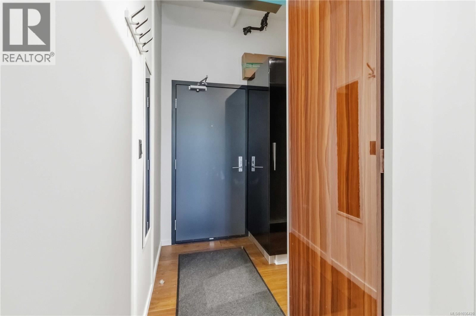 330 1029 View St Property Photo 5