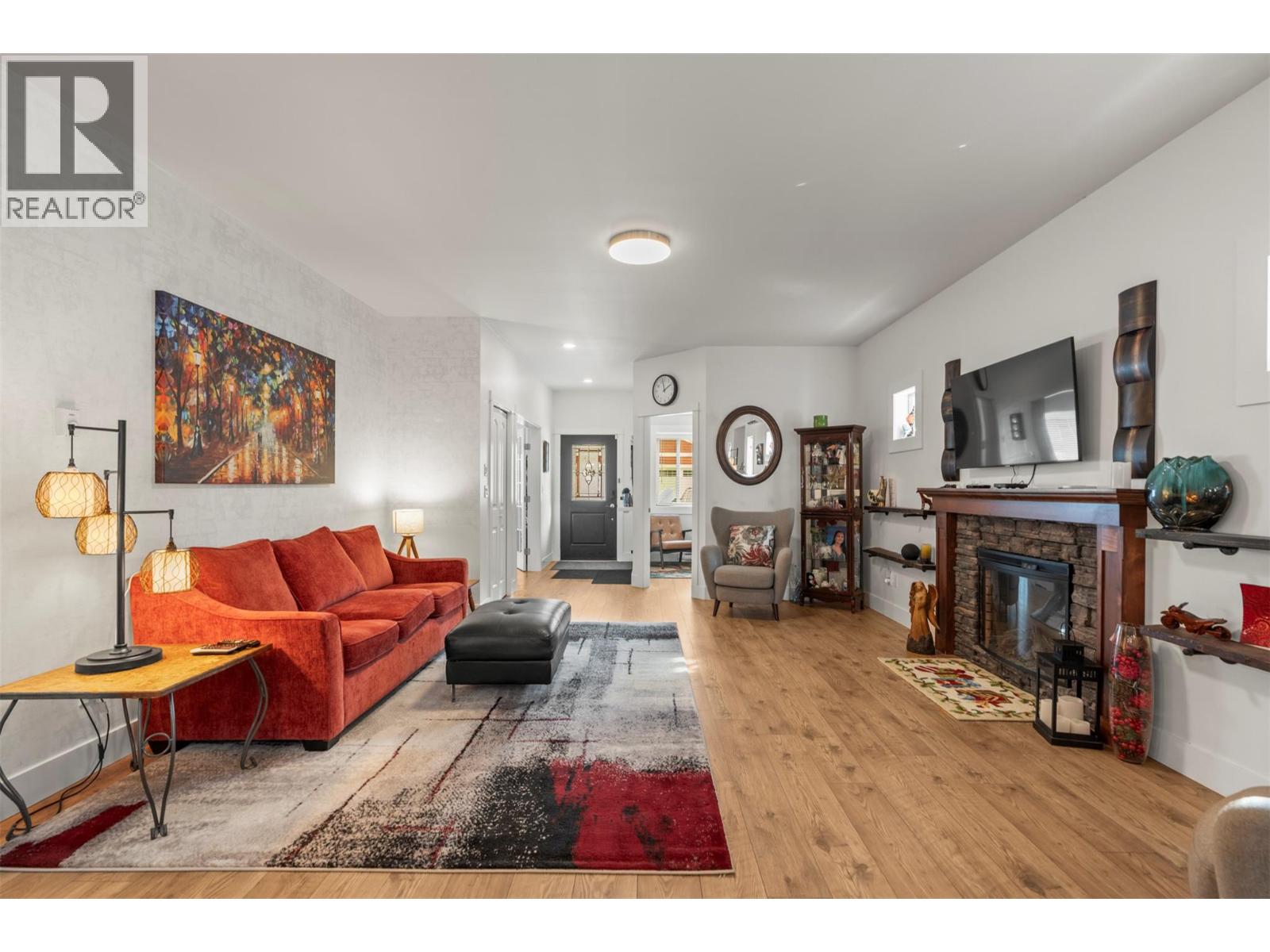 205 Falcon Avenue Property Photo 11