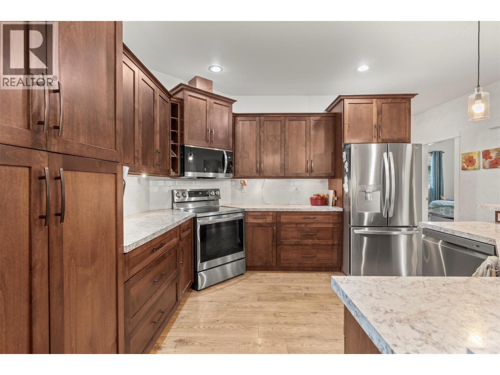 205 Falcon Avenue Property Photo 17