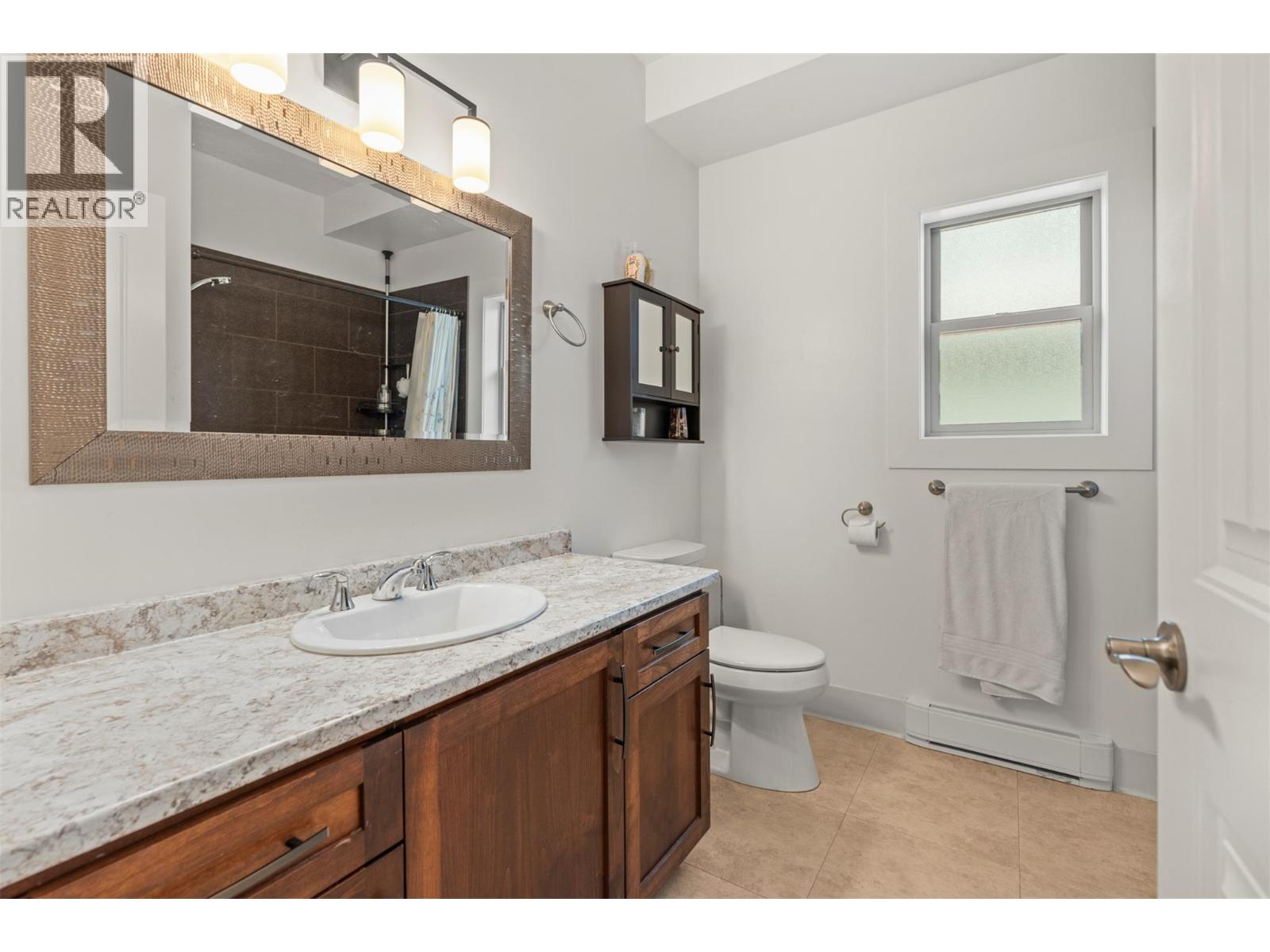 205 Falcon Avenue Property Photo 23