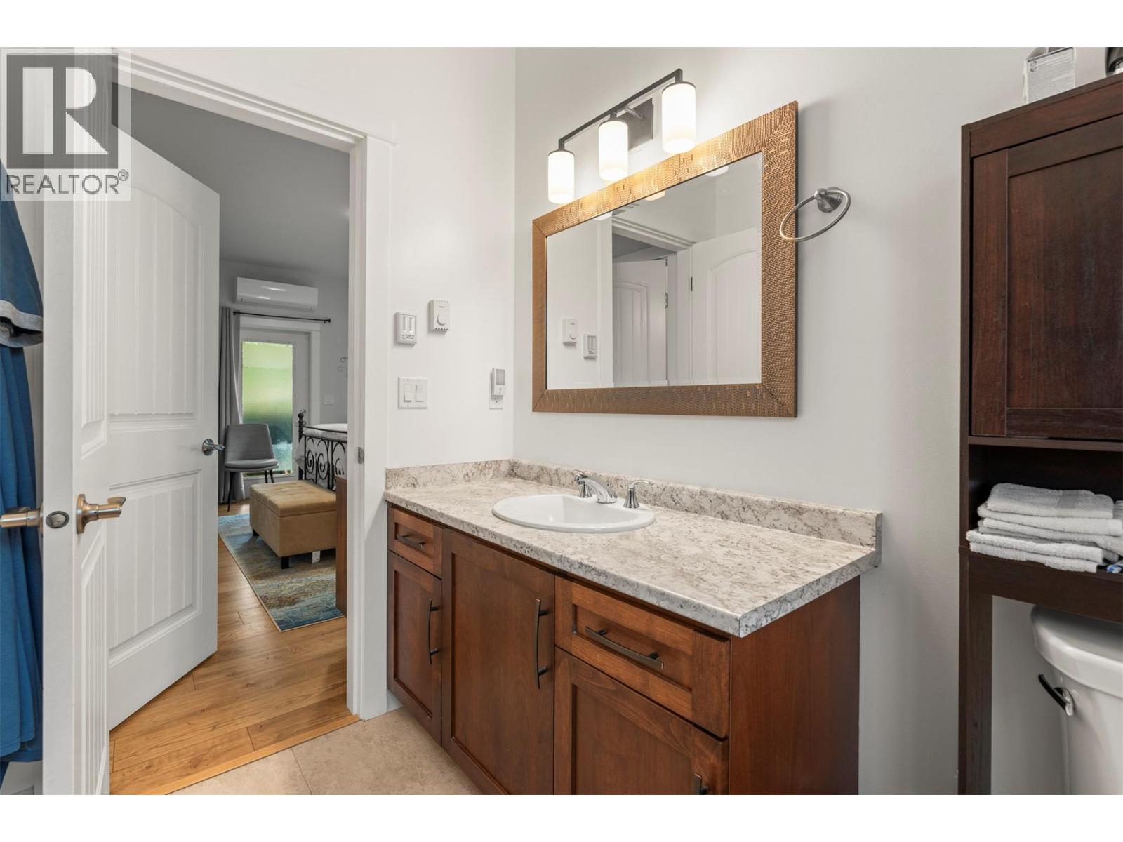 205 Falcon Avenue Property Photo 32