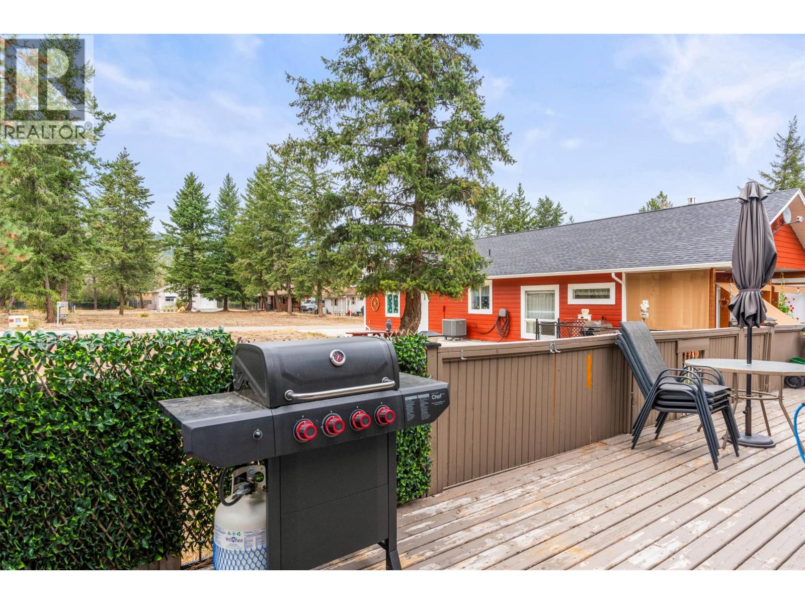 205 Falcon Avenue Property Photo 36