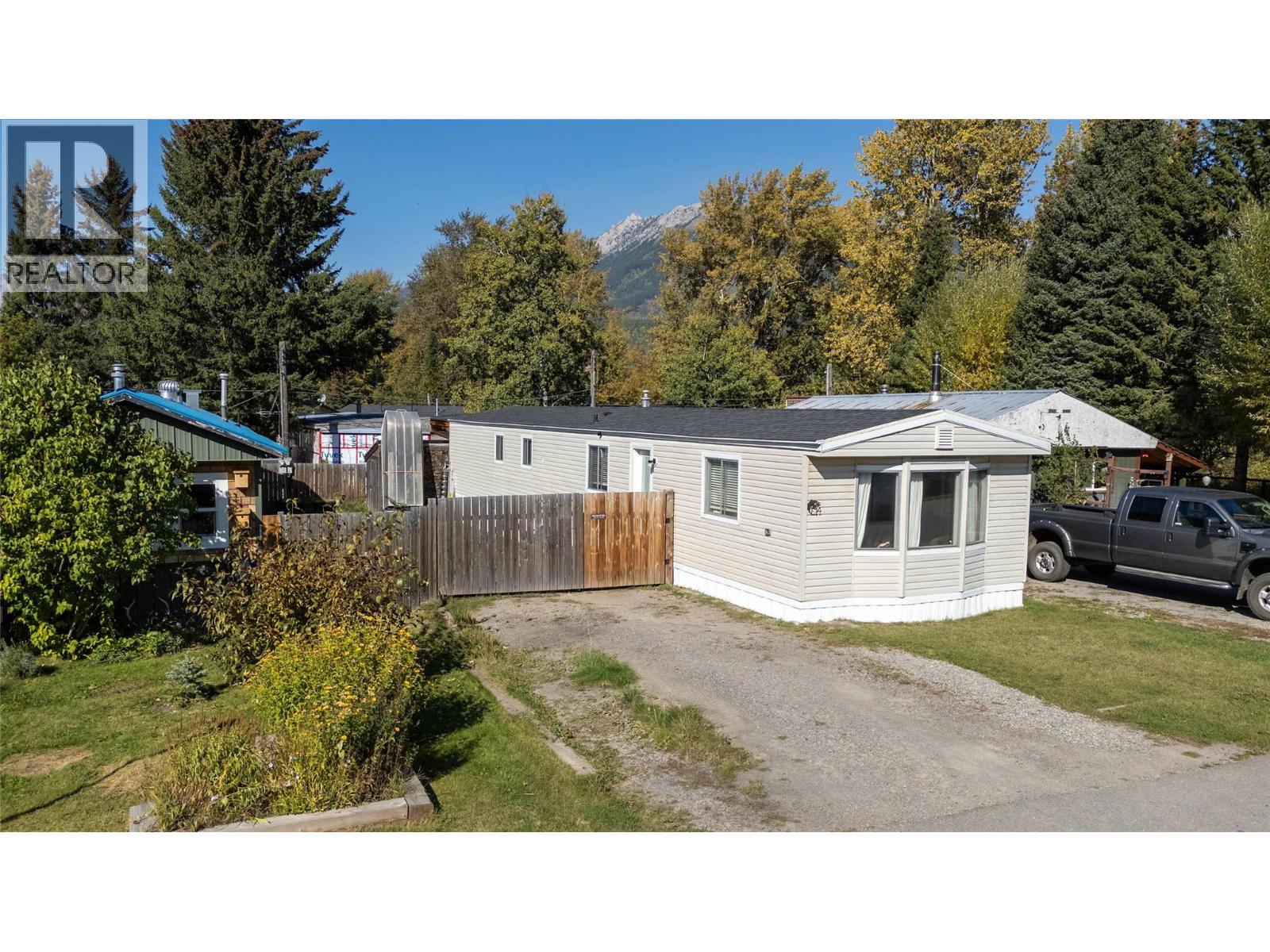 60 Cokato Road Unit# E14 Property Photo 1