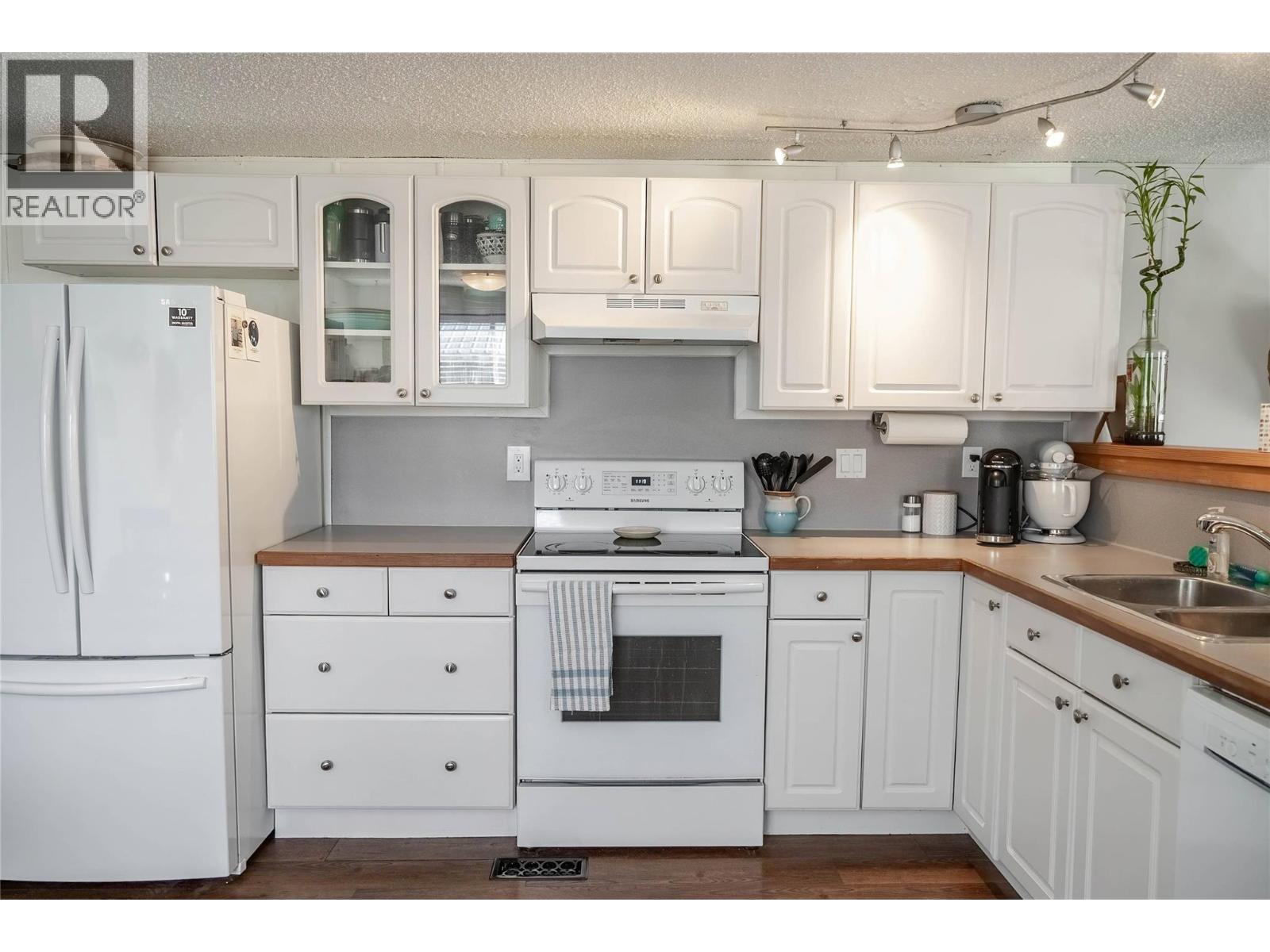 60 Cokato Road Unit# E14 Property Photo 14