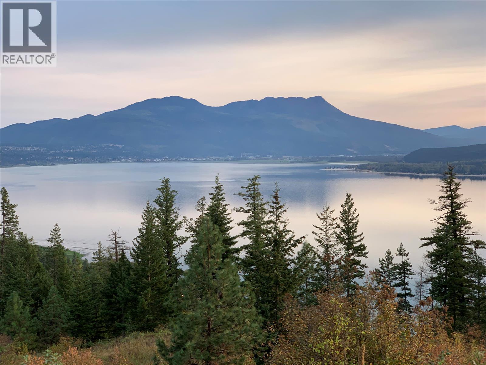 470 Sumac Road Property Photo 8