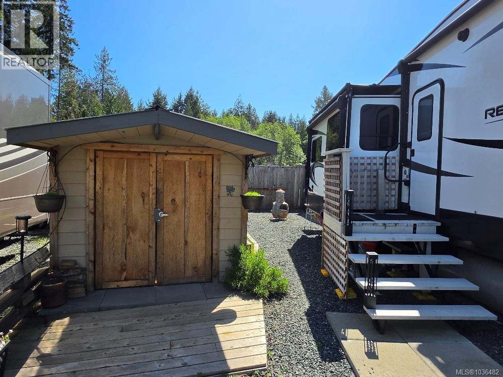 58 6050 Island Hwy Property Photo 4
