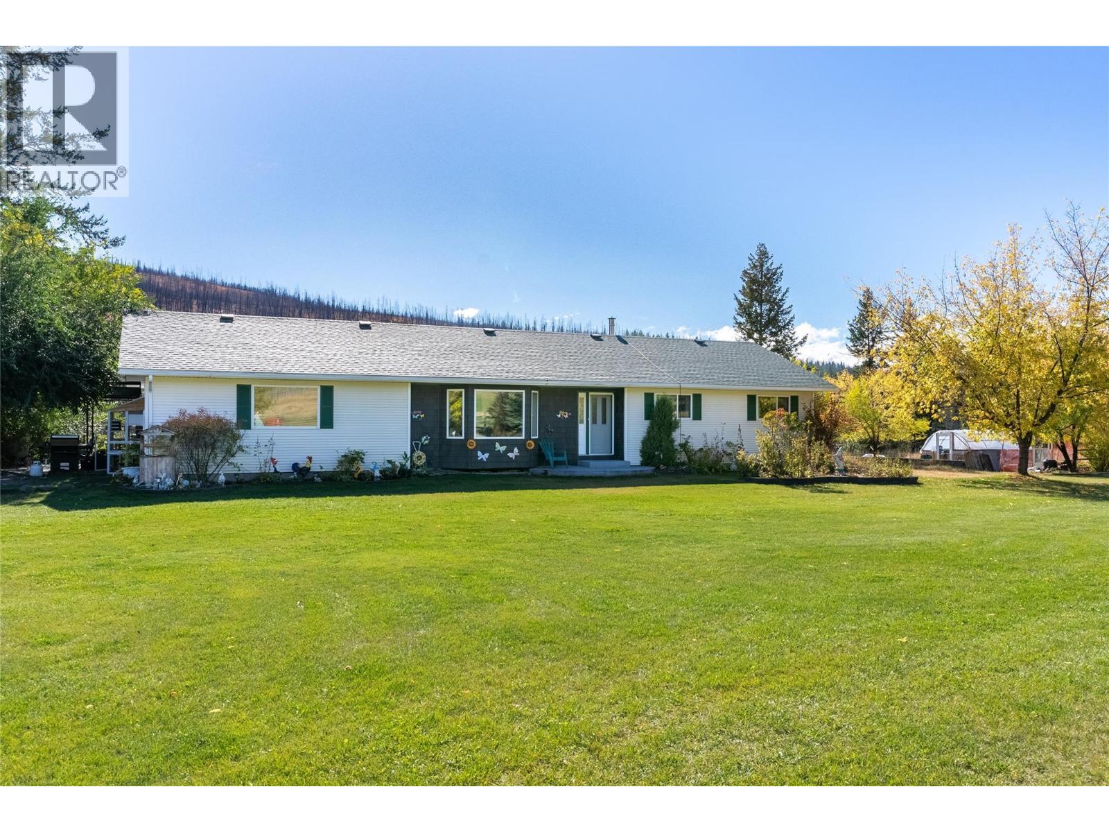 1424 Loon Lake Road Property Photo 3