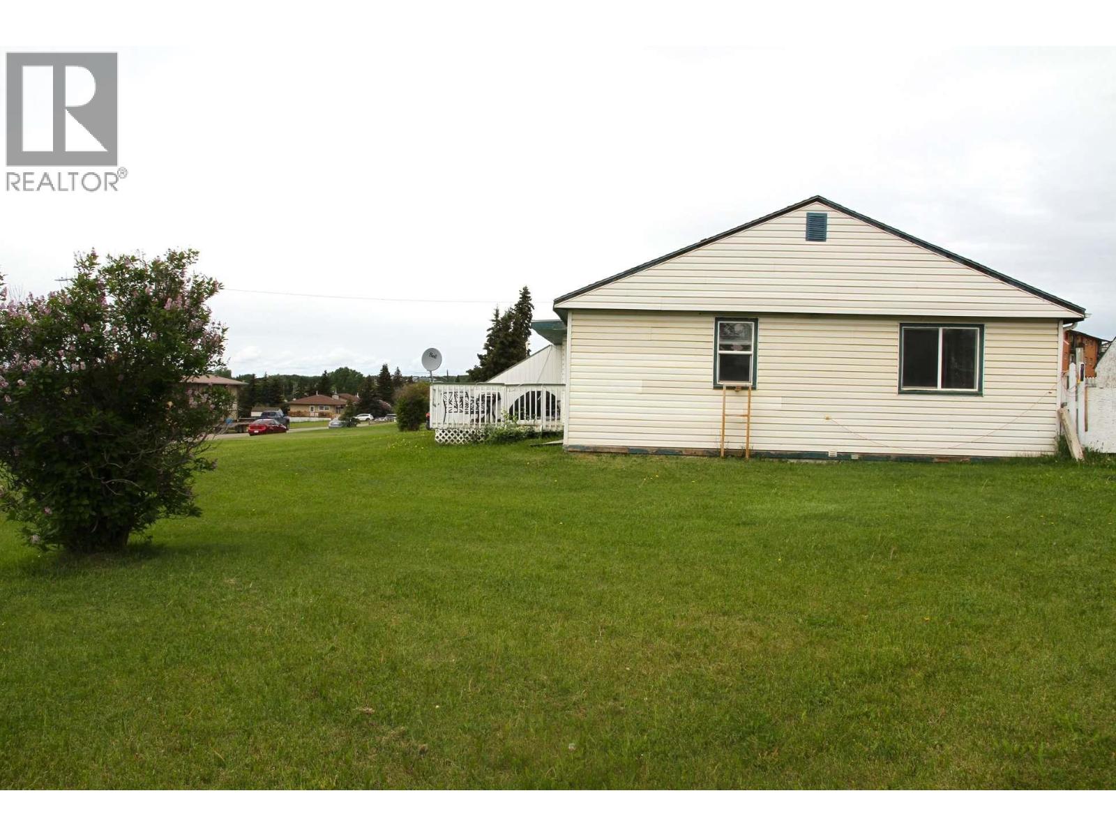 900 Cornwall Crescent Property Photo 5