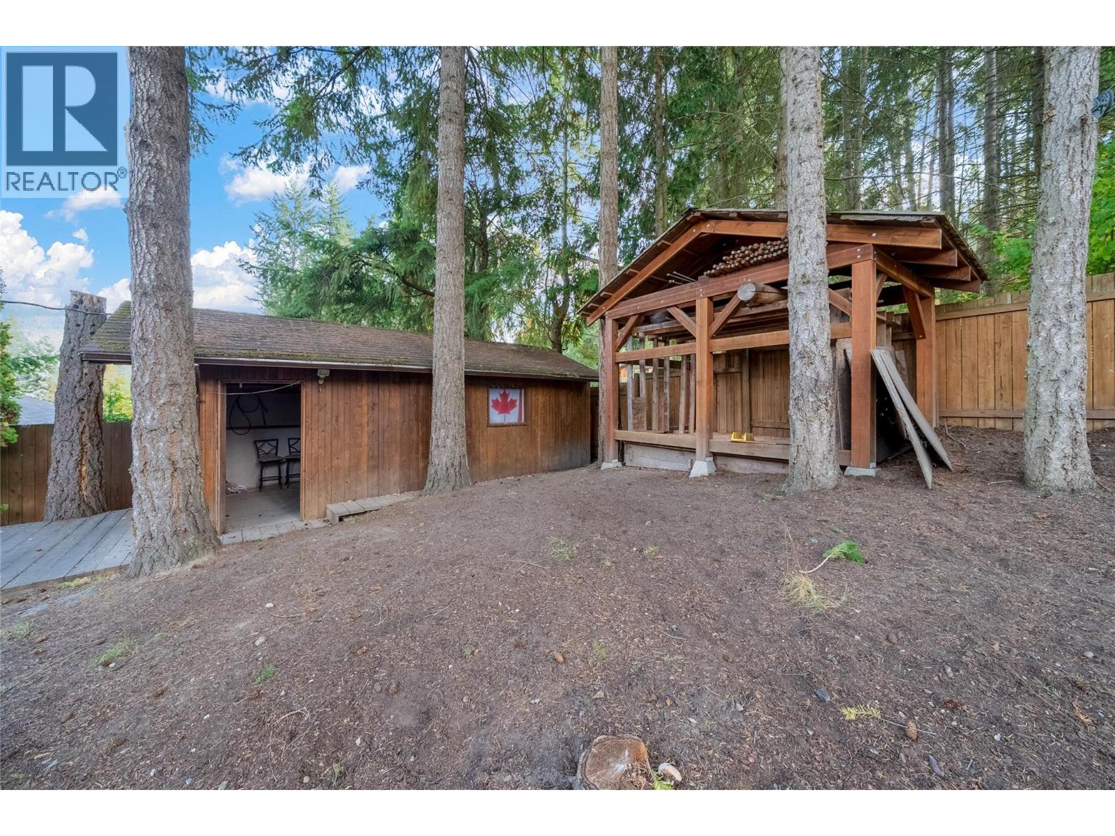 2462 Leisure Road Property Photo 30