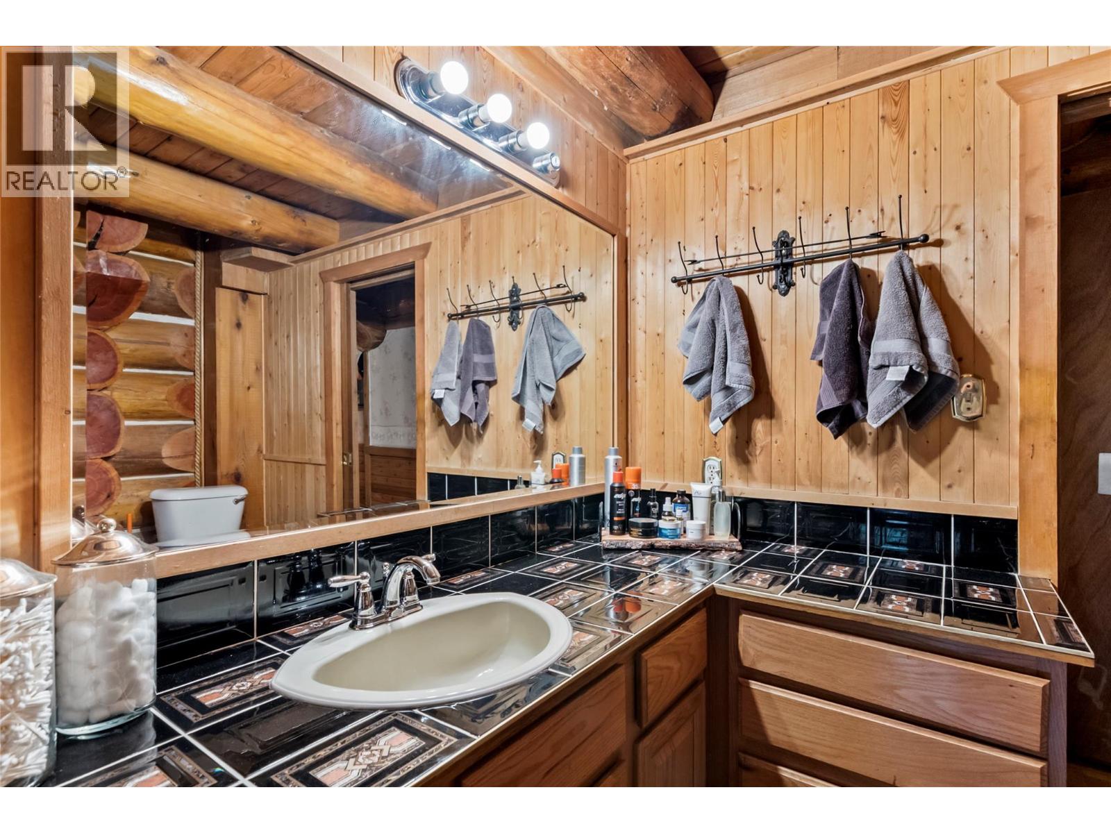 2462 Leisure Road Property Photo 52