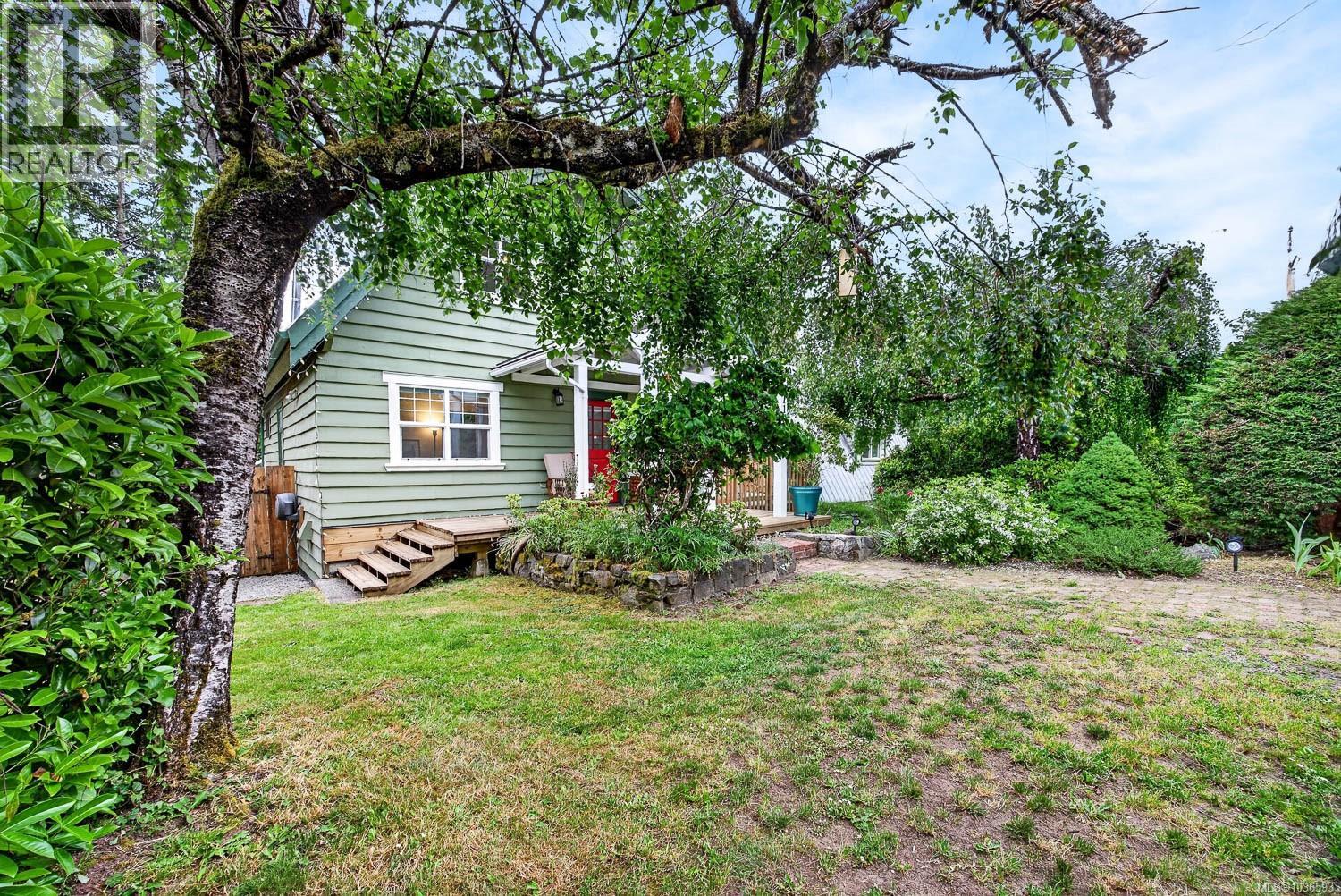 110 Forest Hill Pl Property Photo 47
