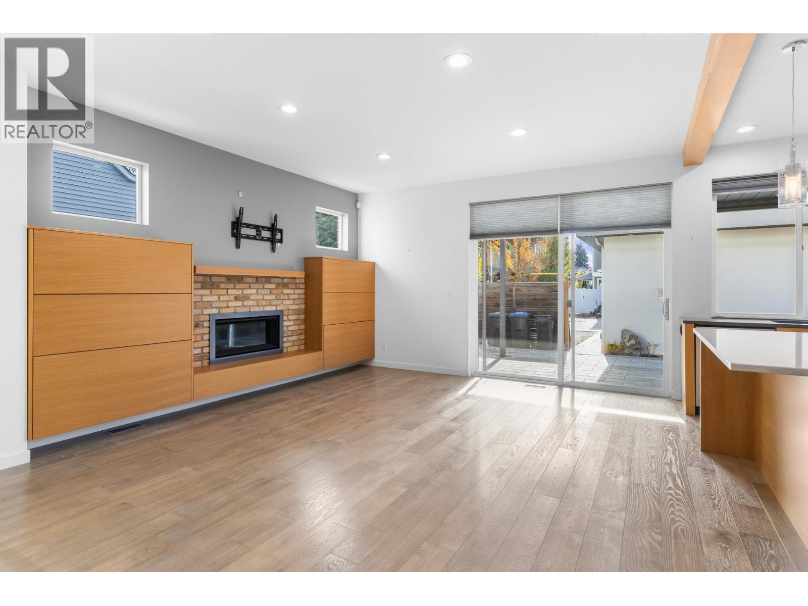 443 Christleton Avenue Property Photo 6