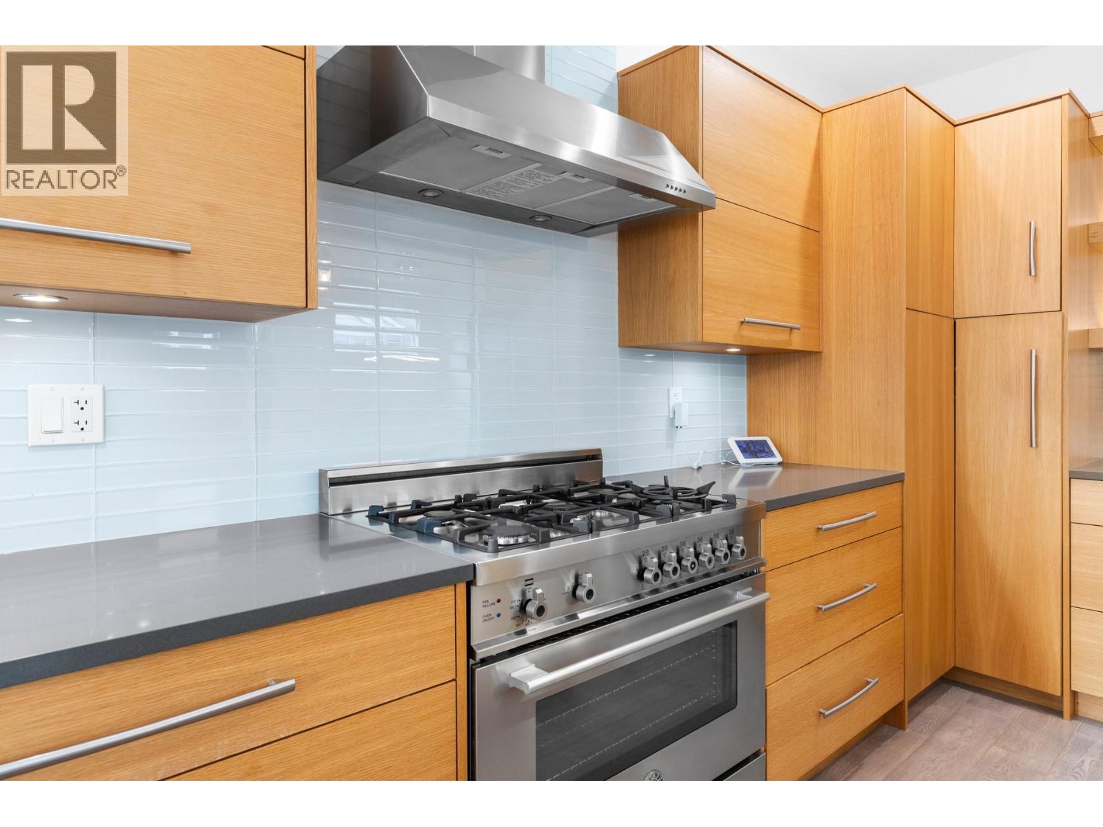 443 Christleton Avenue Property Photo 13