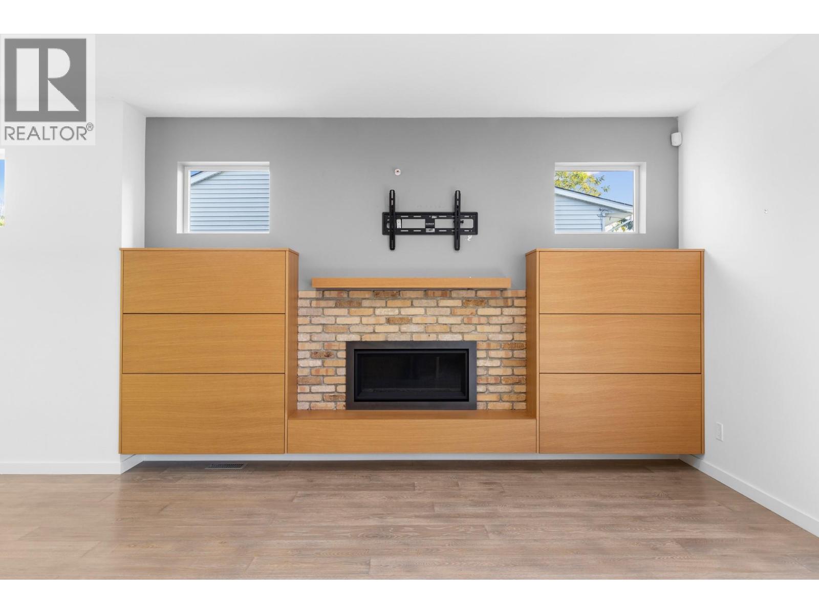 443 Christleton Avenue Property Photo 17