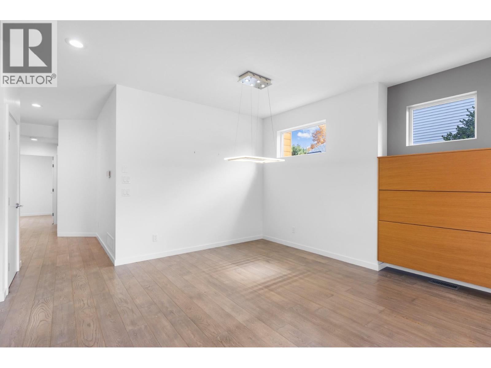 443 Christleton Avenue Property Photo 18