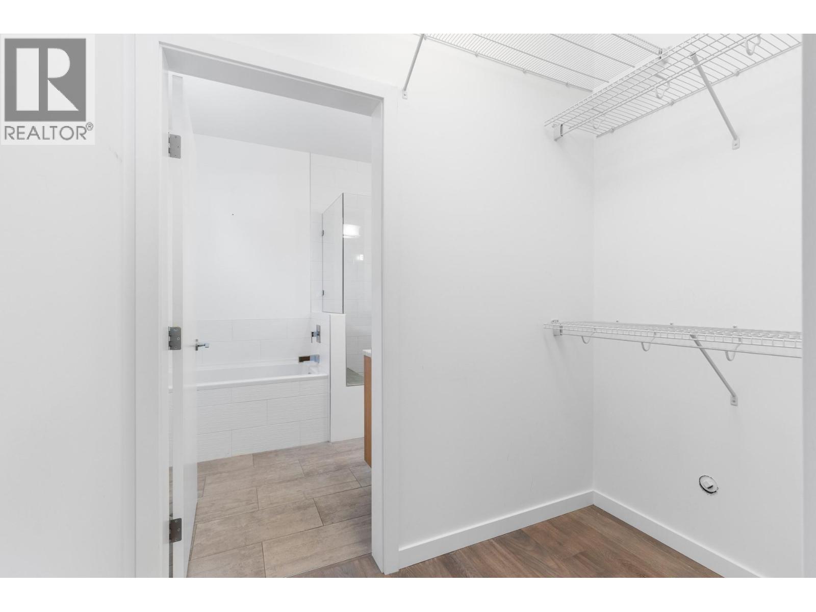 443 Christleton Avenue Property Photo 21