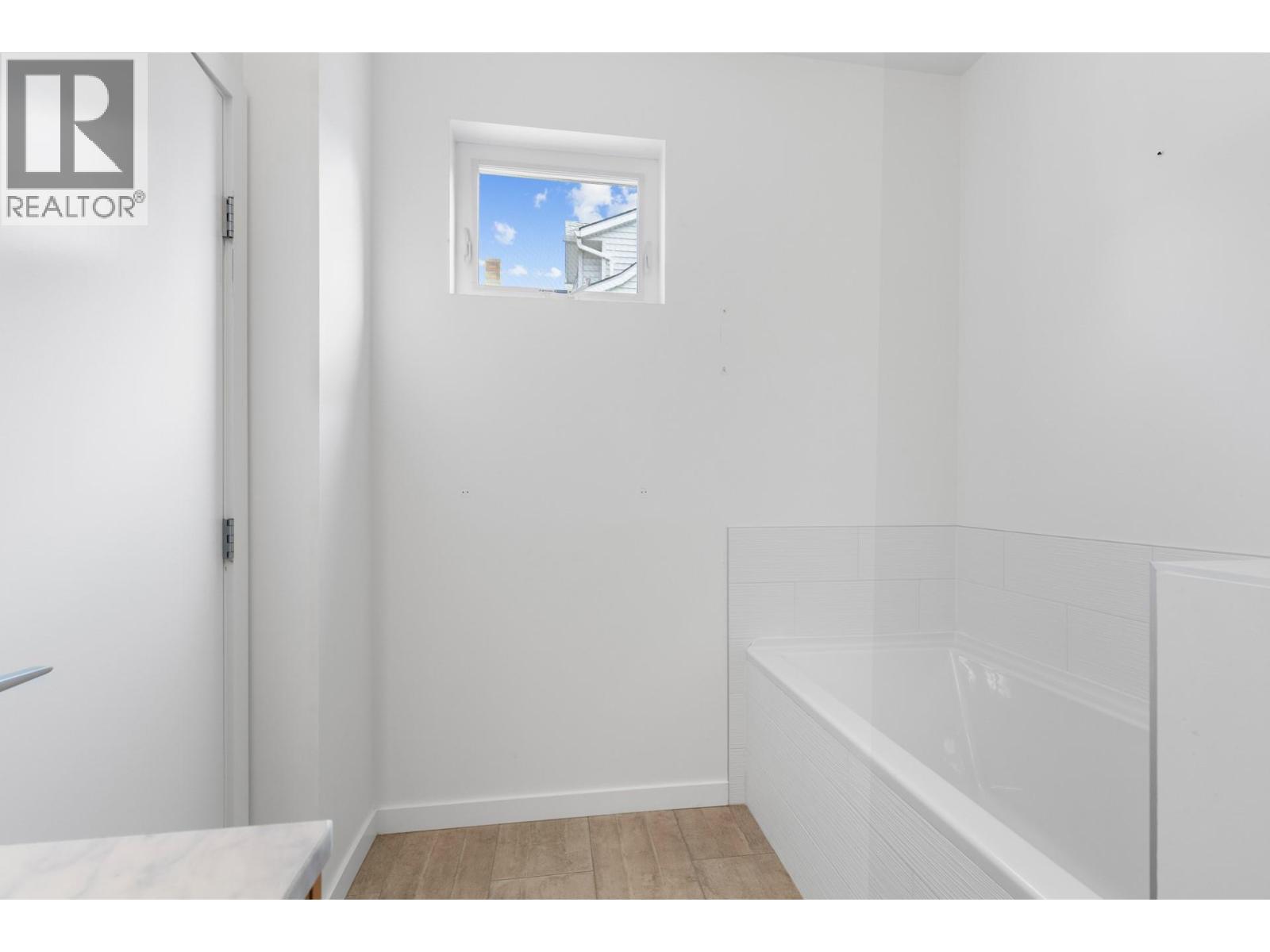 443 Christleton Avenue Property Photo 25