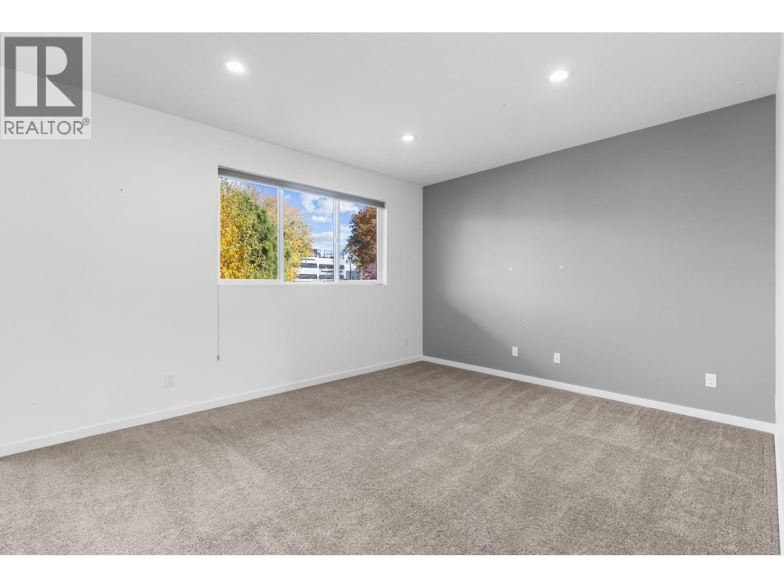 443 Christleton Avenue Property Photo 33