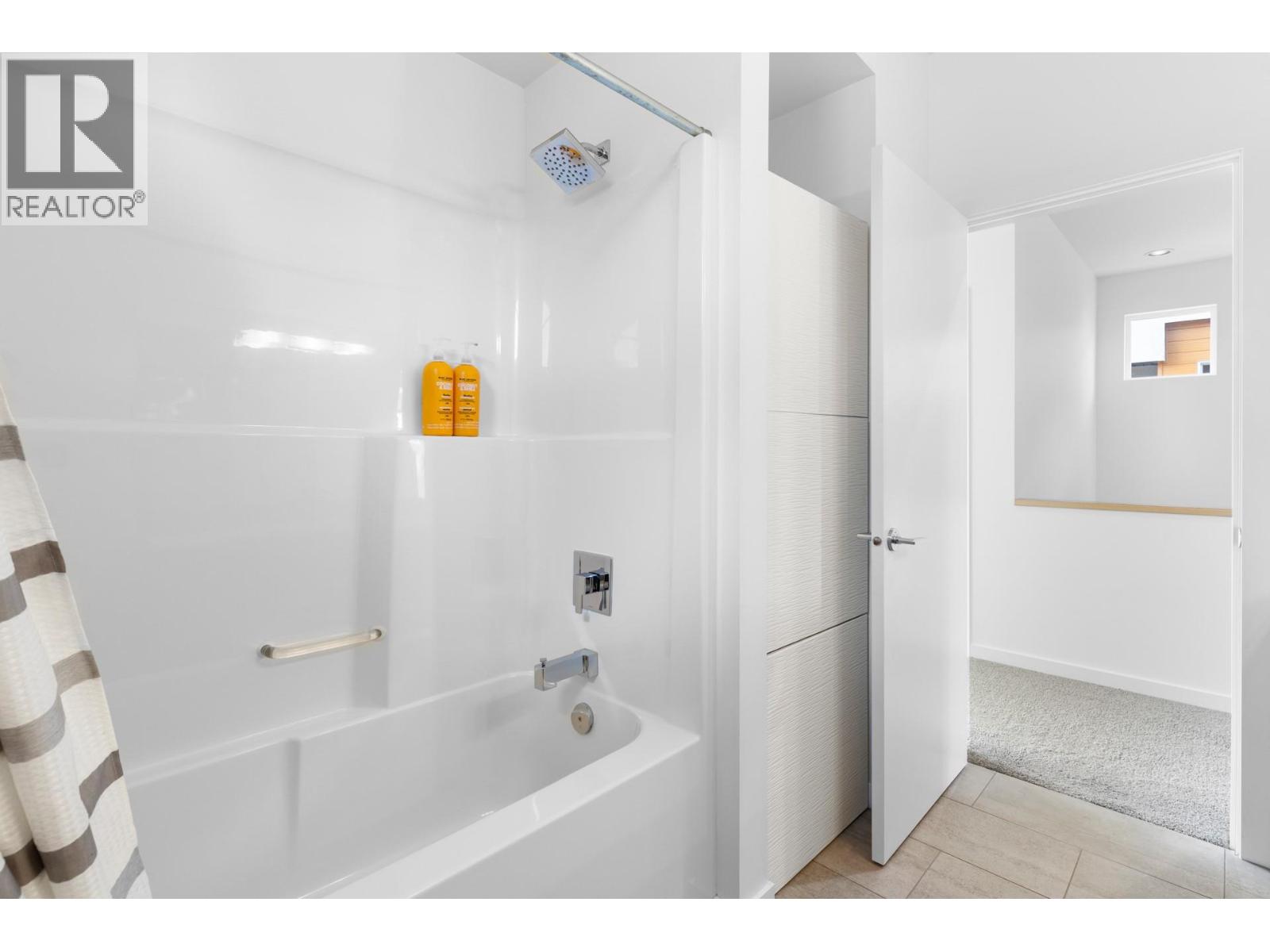 443 Christleton Avenue Property Photo 42