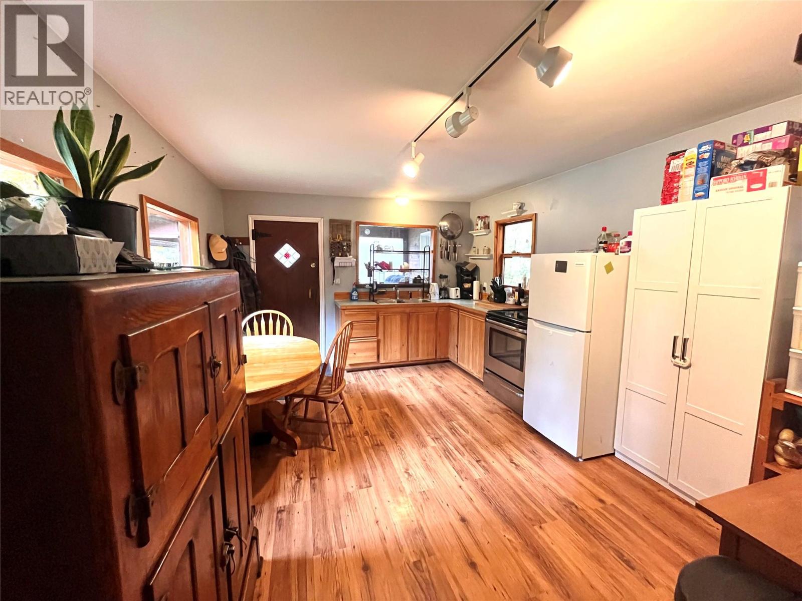 7476 Highway 6 Other Property Photo 11