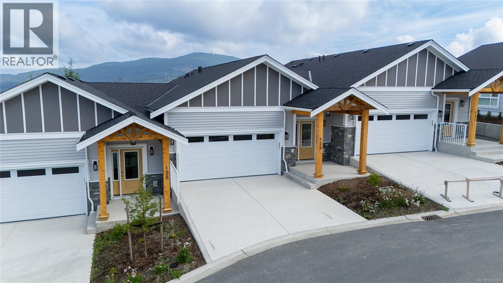 123 3257 Woodrush Dr Property Photo 2