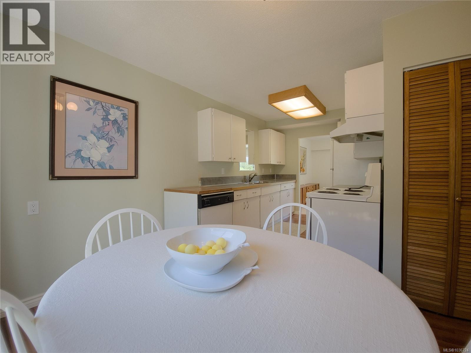 75 Mckay Cres Property Photo 8